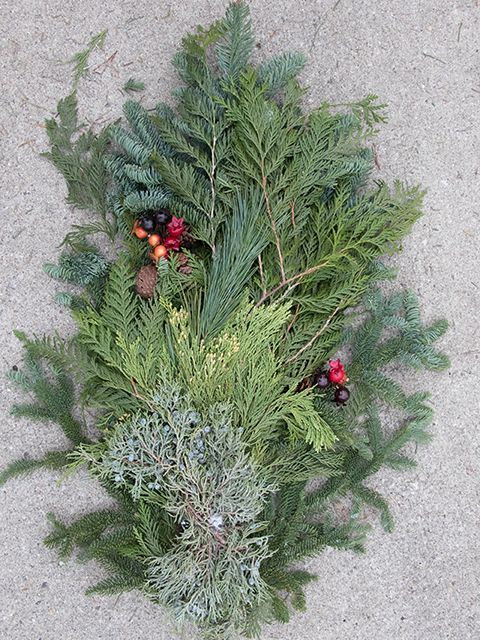 Swag 30" Mixed Evergreen