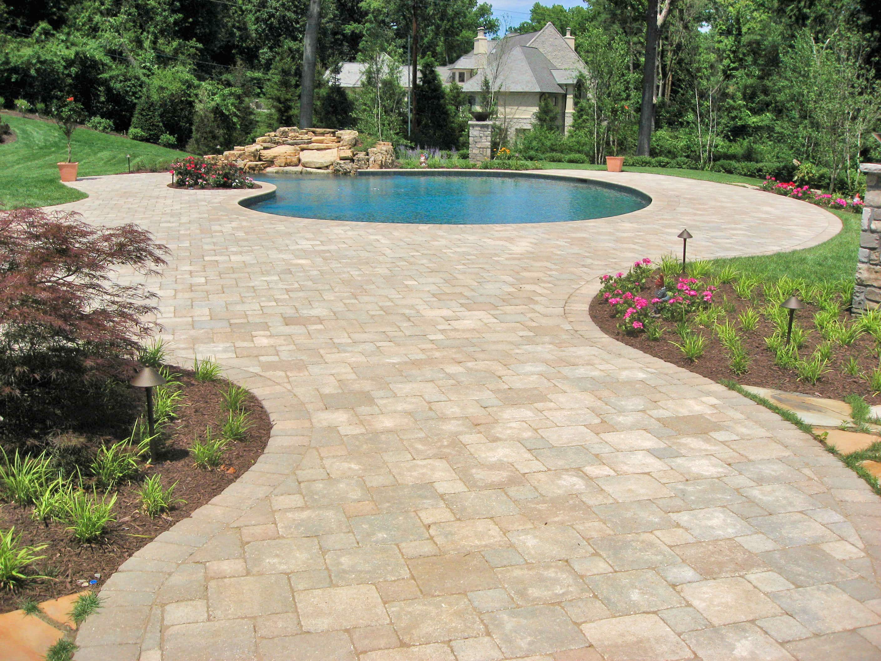 ROMANSTONE PAVERS